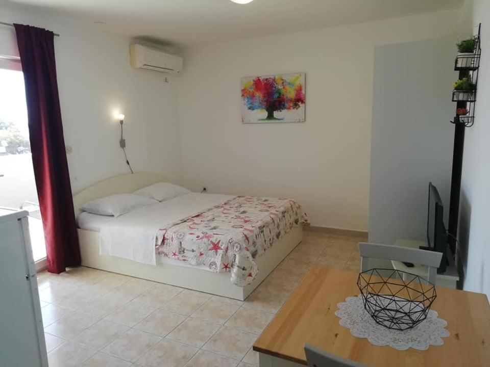 Apartmani Roko, Sevid Marina Exterior foto