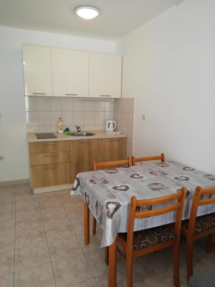 Apartmani Roko, Sevid Marina Exterior foto